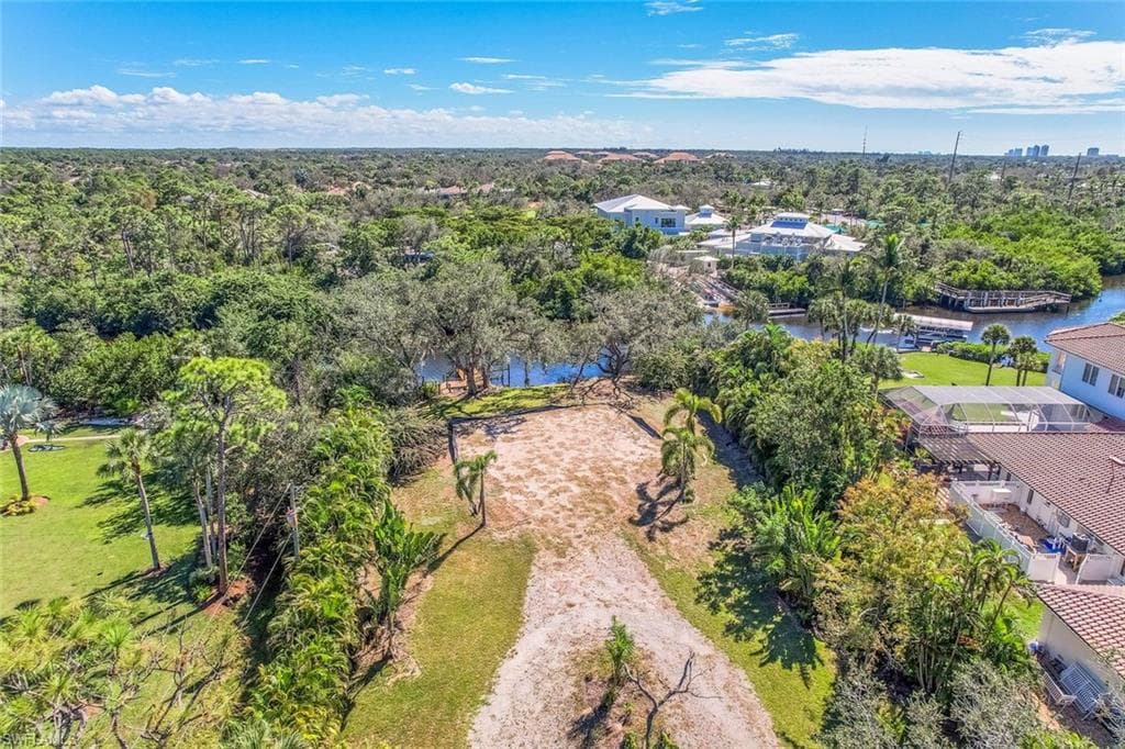 20684 Charing Cross CIR, ESTERO FL 33928-3