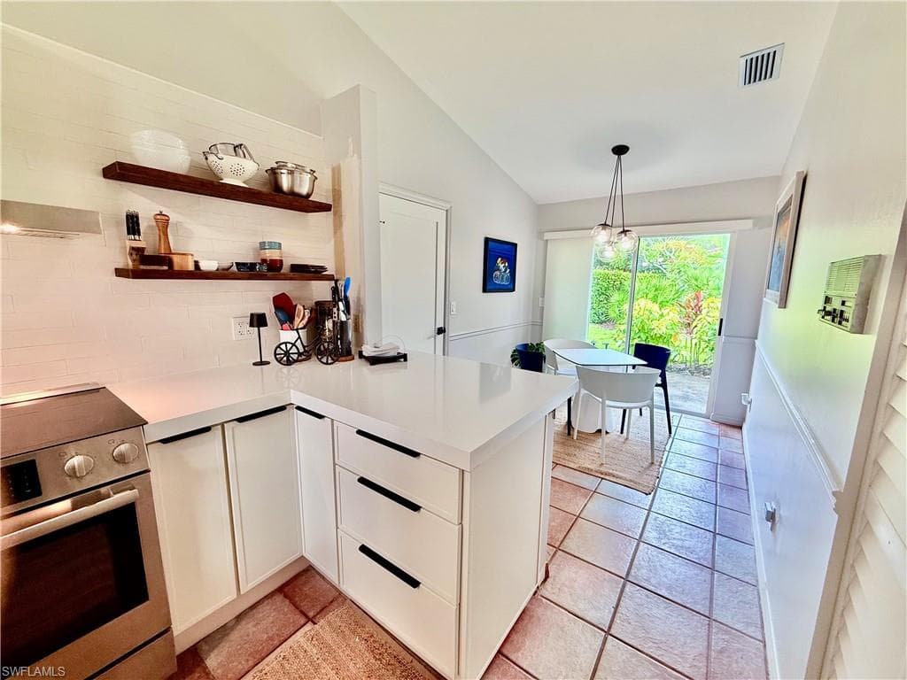 337 Emerald Bay CIR # U1, NAPLES FL 34110-13