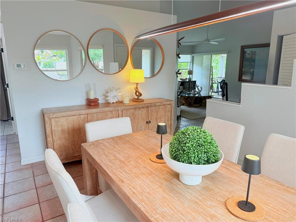 337 Emerald Bay CIR # U1, NAPLES FL 34110-7