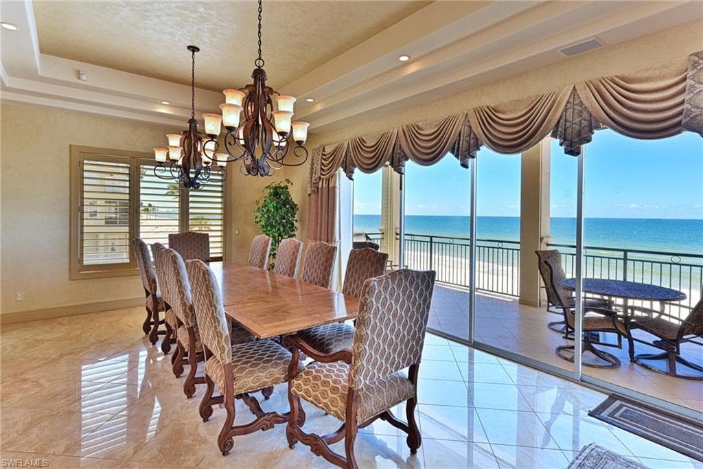 110 Saint Eustacius LN, BONITA SPRINGS FL 34134-4