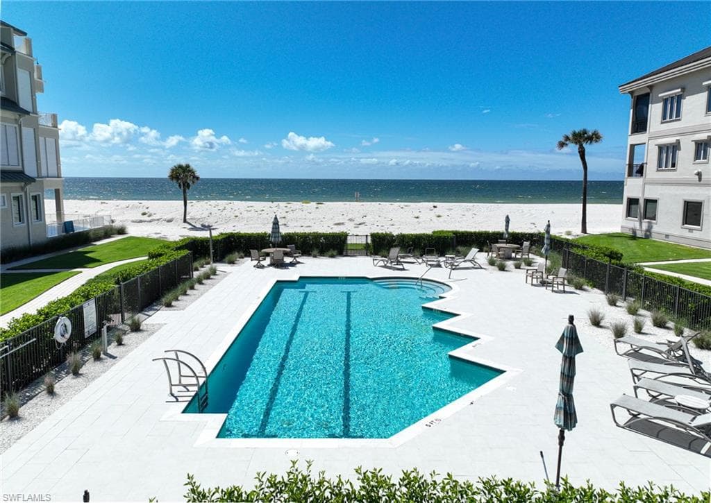 110 Saint Eustacius LN, BONITA SPRINGS FL 34134-33