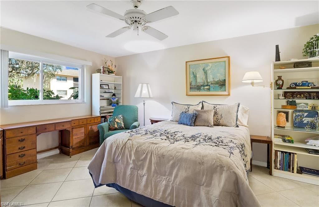 27249 Pullen AVE # 4, BONITA SPRINGS FL 34135-11