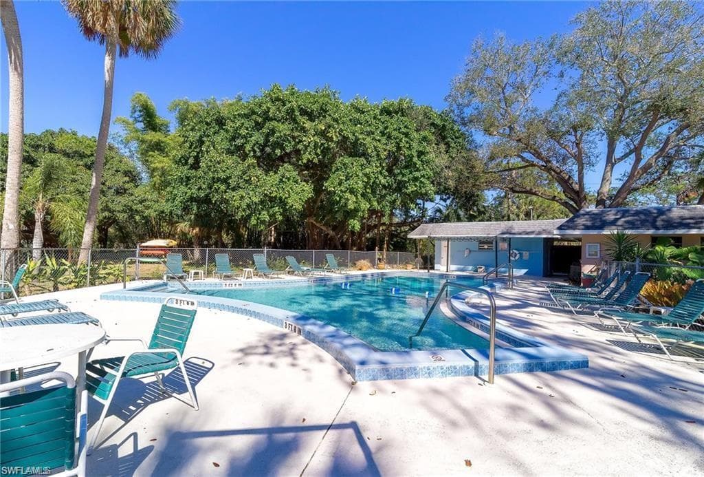 27249 Pullen AVE # 4, BONITA SPRINGS FL 34135-13