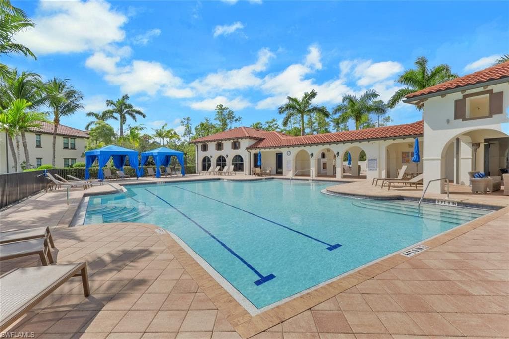 15161 Palmer Lake CIR # 202, NAPLES FL 34109-31