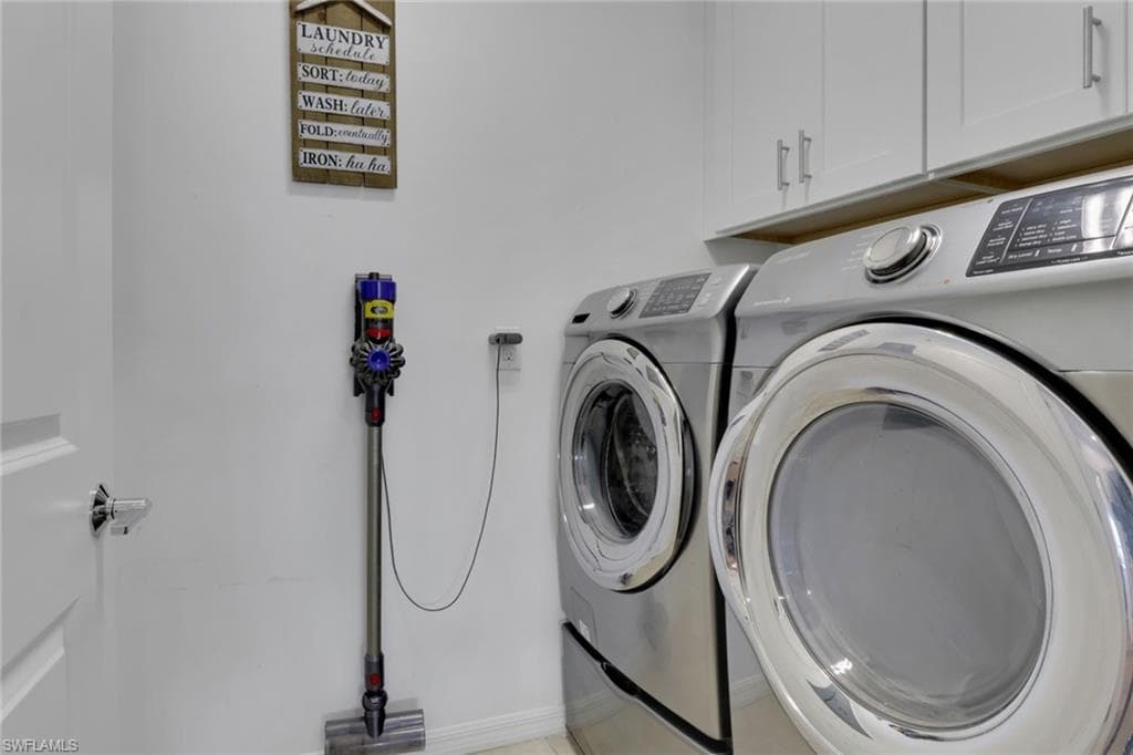 15161 Palmer Lake CIR # 202, NAPLES FL 34109-23