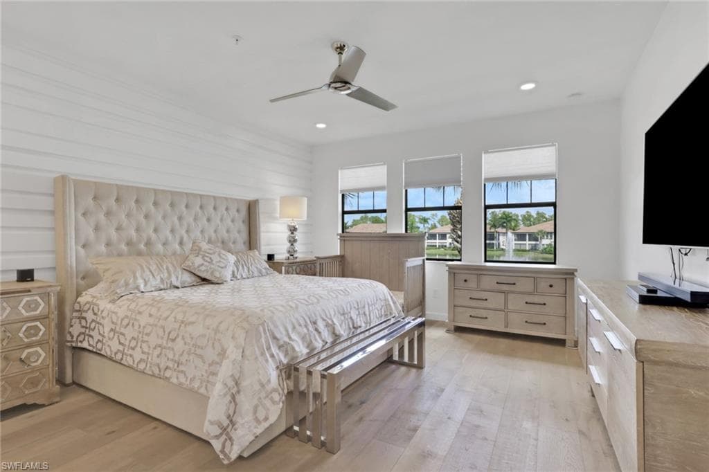 15161 Palmer Lake CIR # 202, NAPLES FL 34109-13