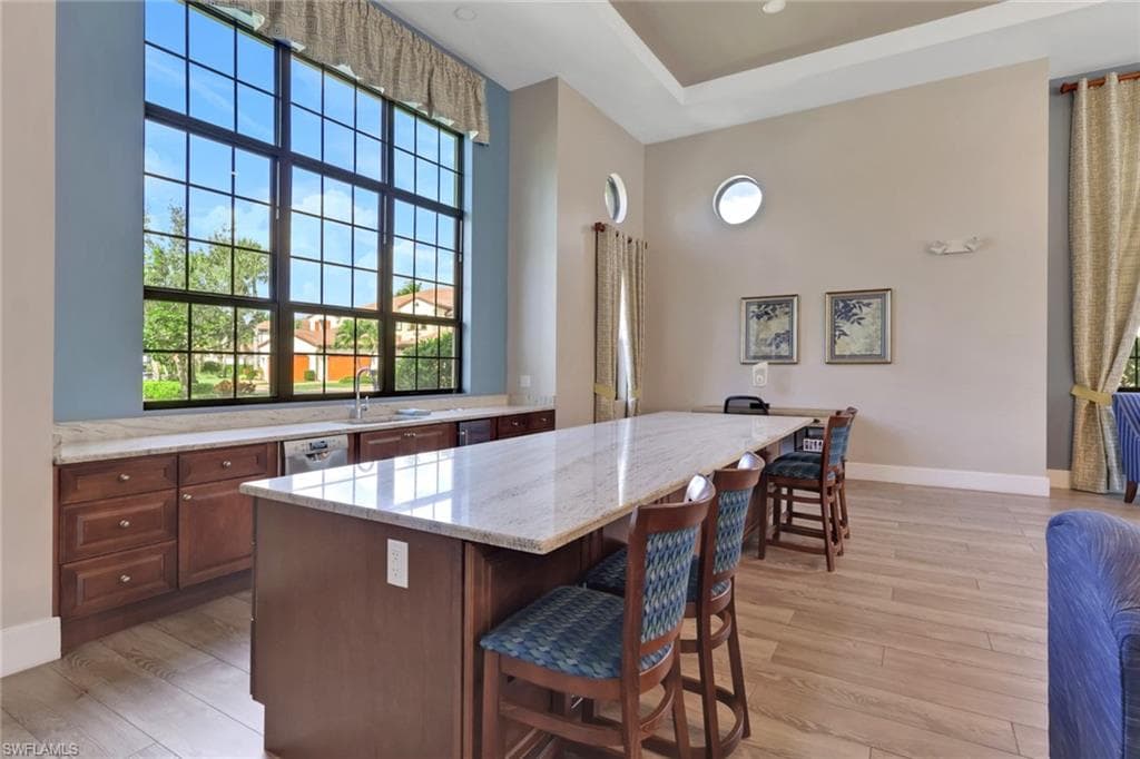 15161 Palmer Lake CIR # 202, NAPLES FL 34109-28