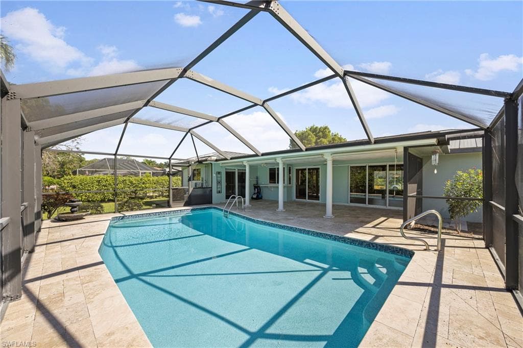 9757 Berkshire ST, NAPLES FL 34109-26