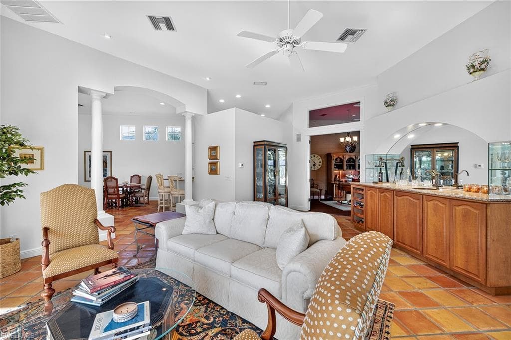 556 Eagle Creek DR, NAPLES FL 34113-26