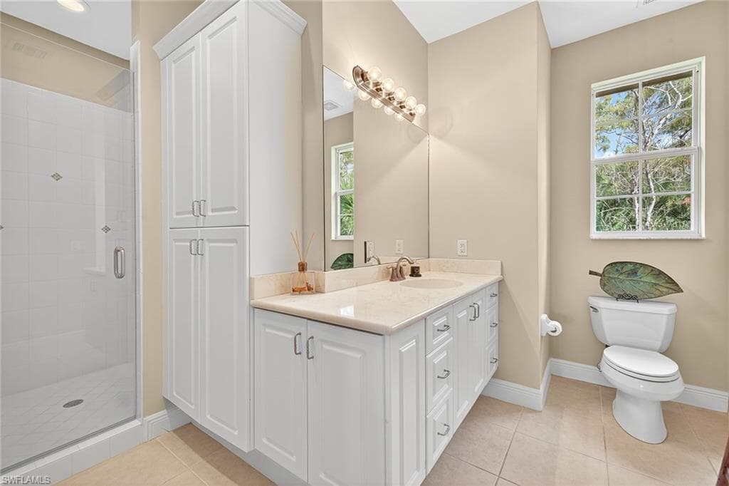 556 Eagle Creek DR, NAPLES FL 34113-42