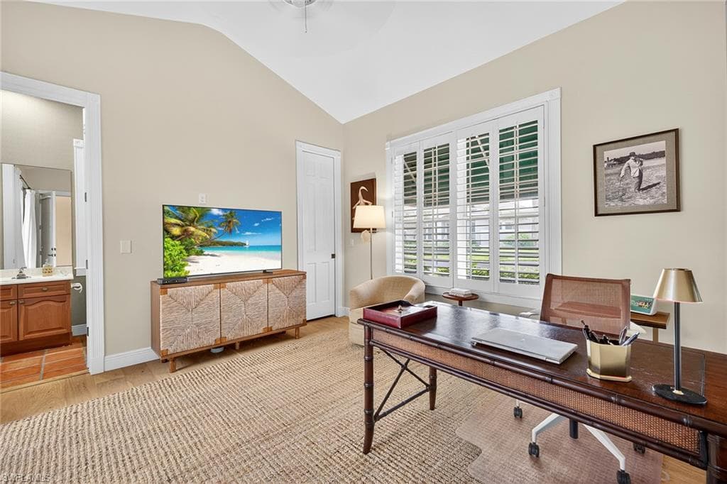 556 Eagle Creek DR, NAPLES FL 34113-35