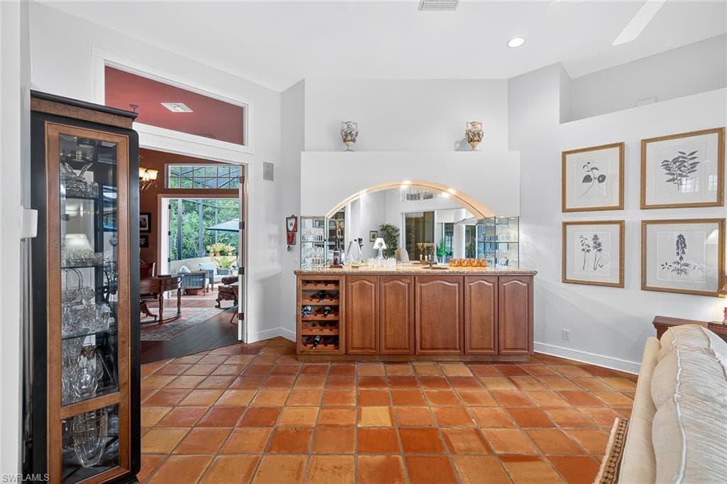 556 Eagle Creek DR, NAPLES FL 34113-27