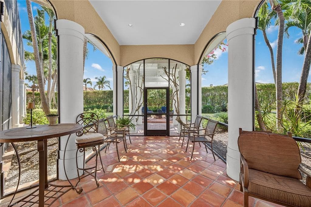 556 Eagle Creek DR, NAPLES FL 34113-13