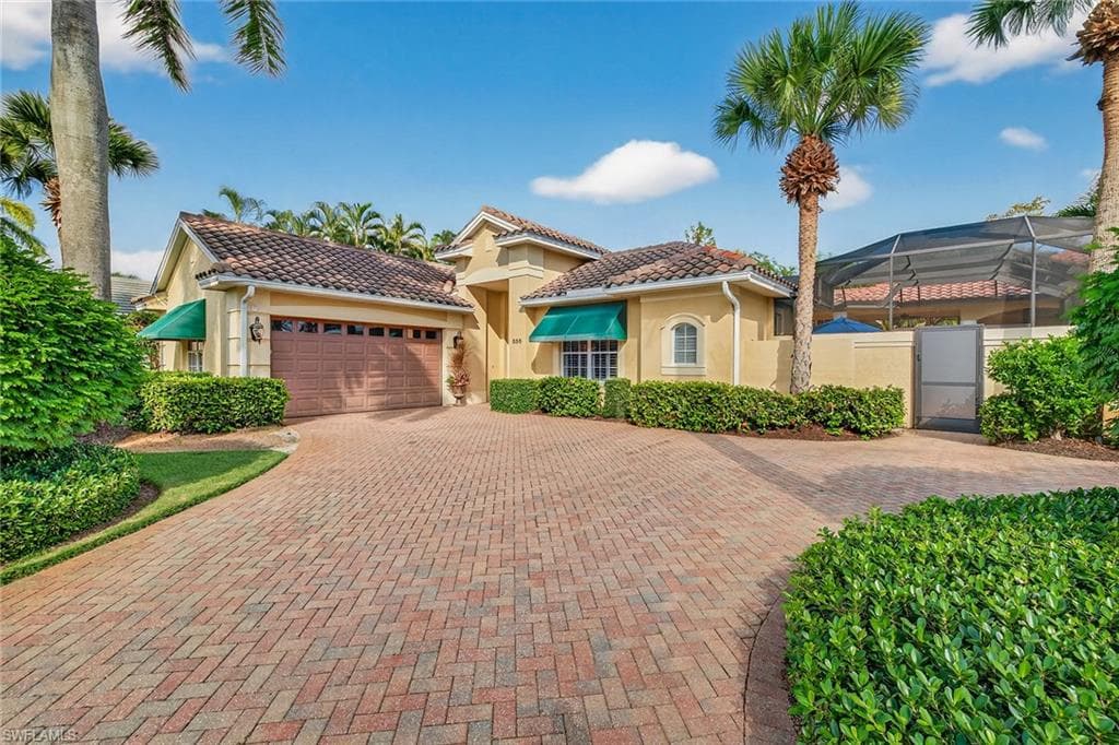 556 Eagle Creek DR, NAPLES FL 34113-17