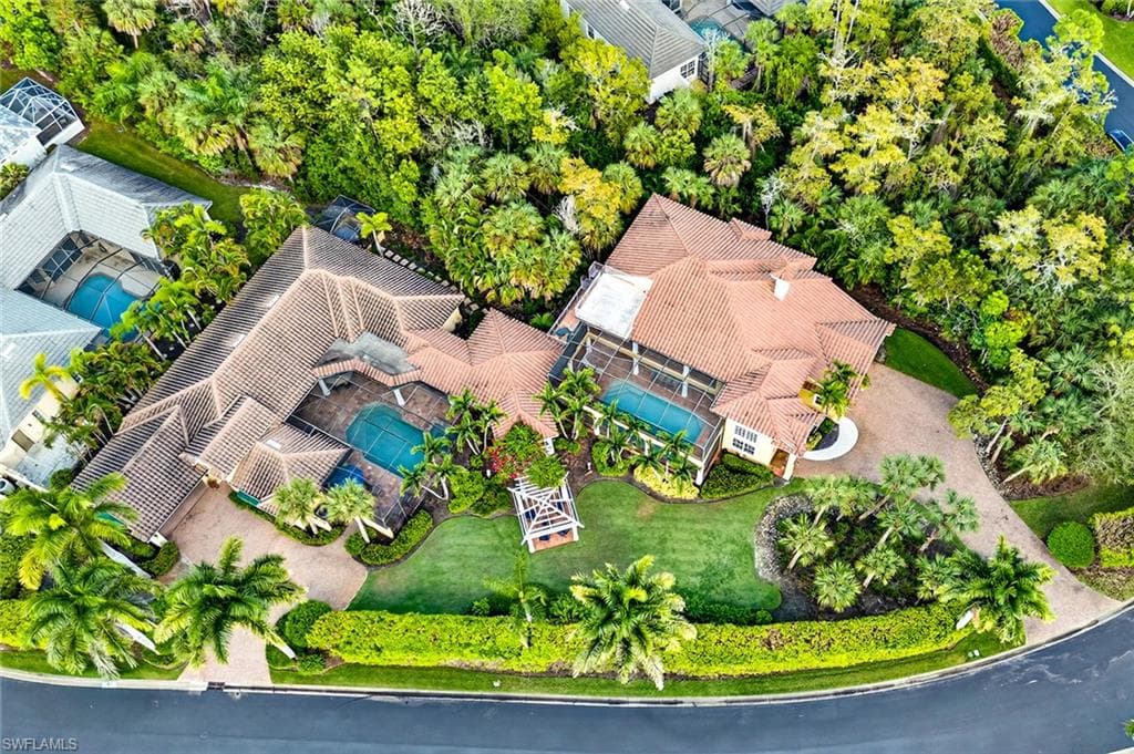 556 Eagle Creek DR, NAPLES FL 34113-3