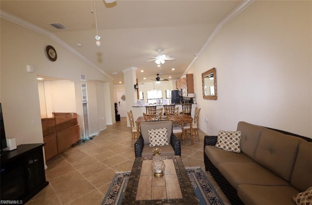 13761 Julias WAY # 328, FORT MYERS FL 33919-19