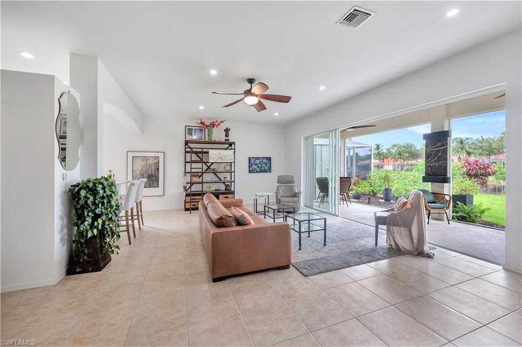 14095 Mirror CT, NAPLES FL 34114-6