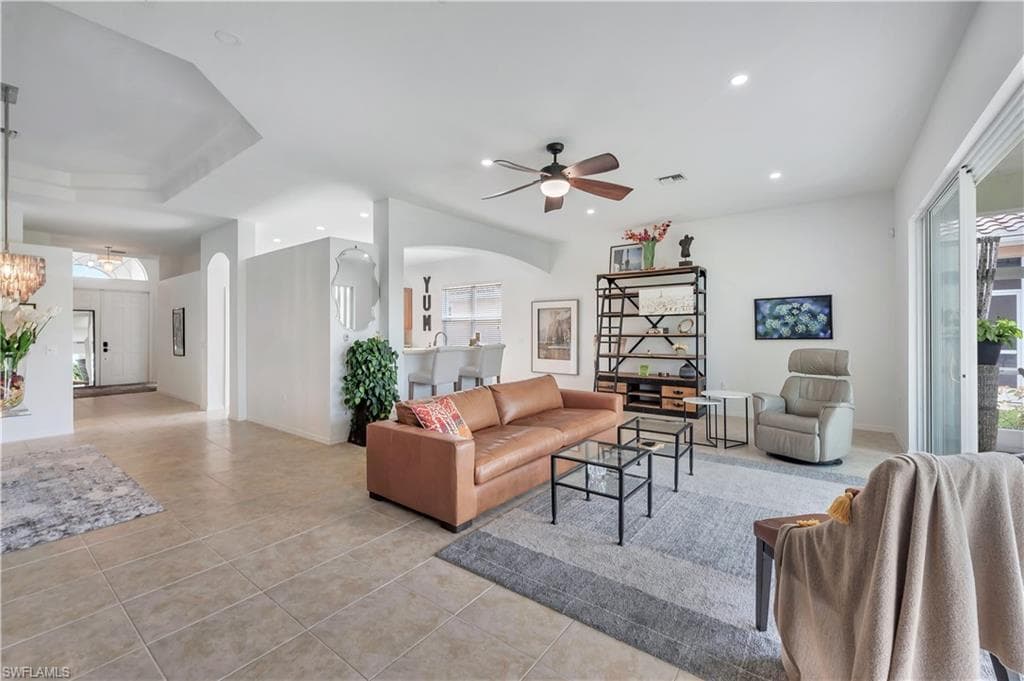 14095 Mirror CT, NAPLES FL 34114-3