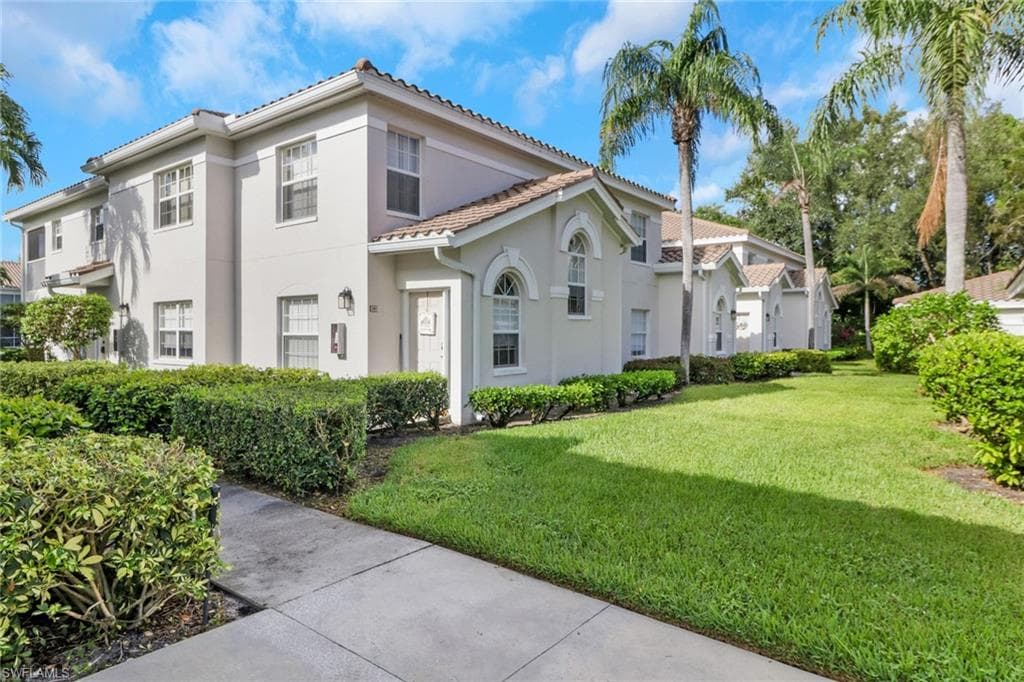 6923 Satinleaf RD N # 101, NAPLES FL 34109-25