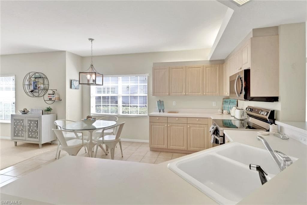 6923 Satinleaf RD N # 101, NAPLES FL 34109-8