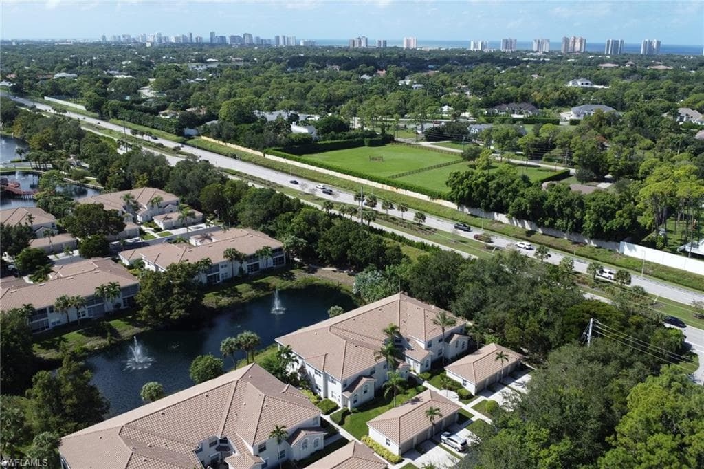 6923 Satinleaf RD N # 101, NAPLES FL 34109-29