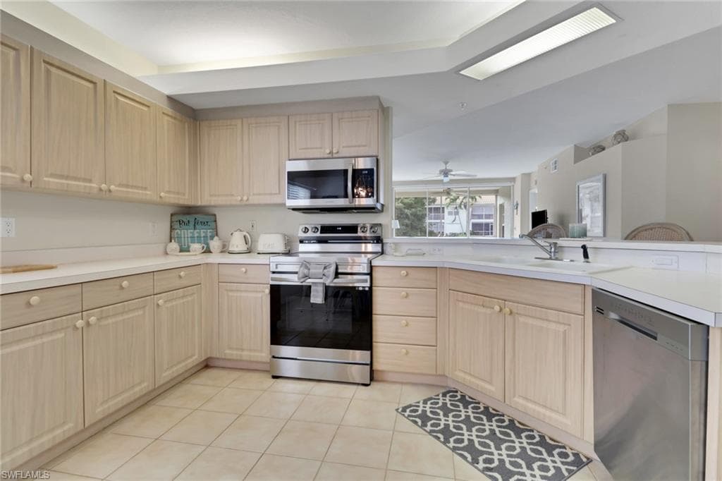 6923 Satinleaf RD N # 101, NAPLES FL 34109-9