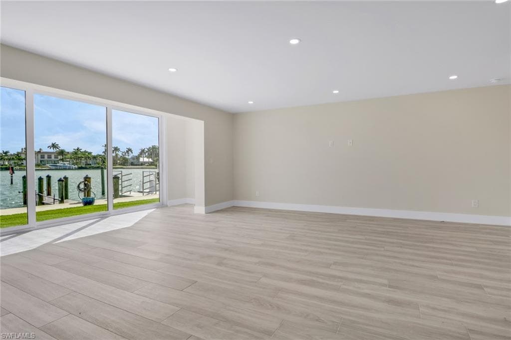 2500 Gulf Shore BLVD N # S10, NAPLES FL 34103-12