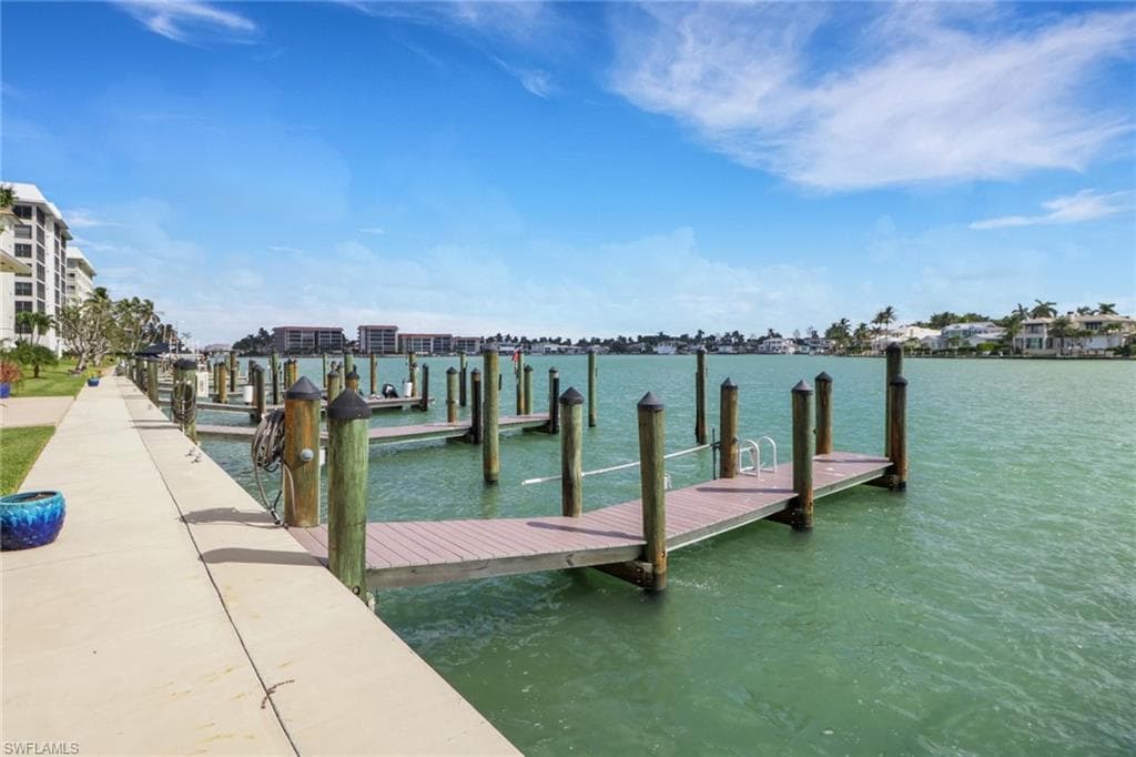 2500 Gulf Shore BLVD N # S10, NAPLES FL 34103-33