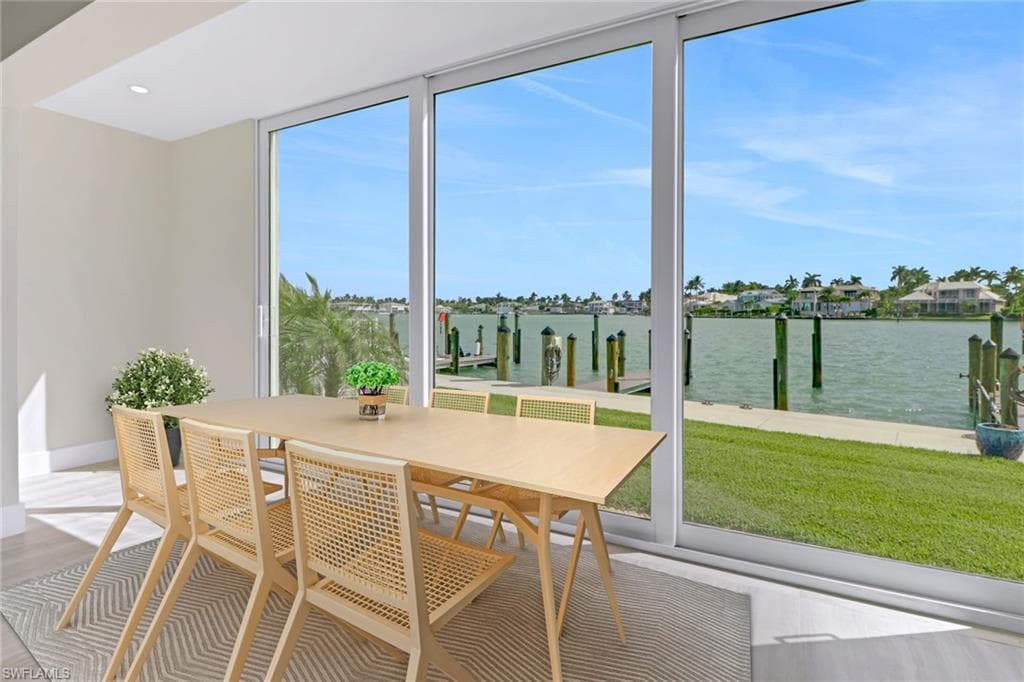 2500 Gulf Shore BLVD N # S10, NAPLES FL 34103-13