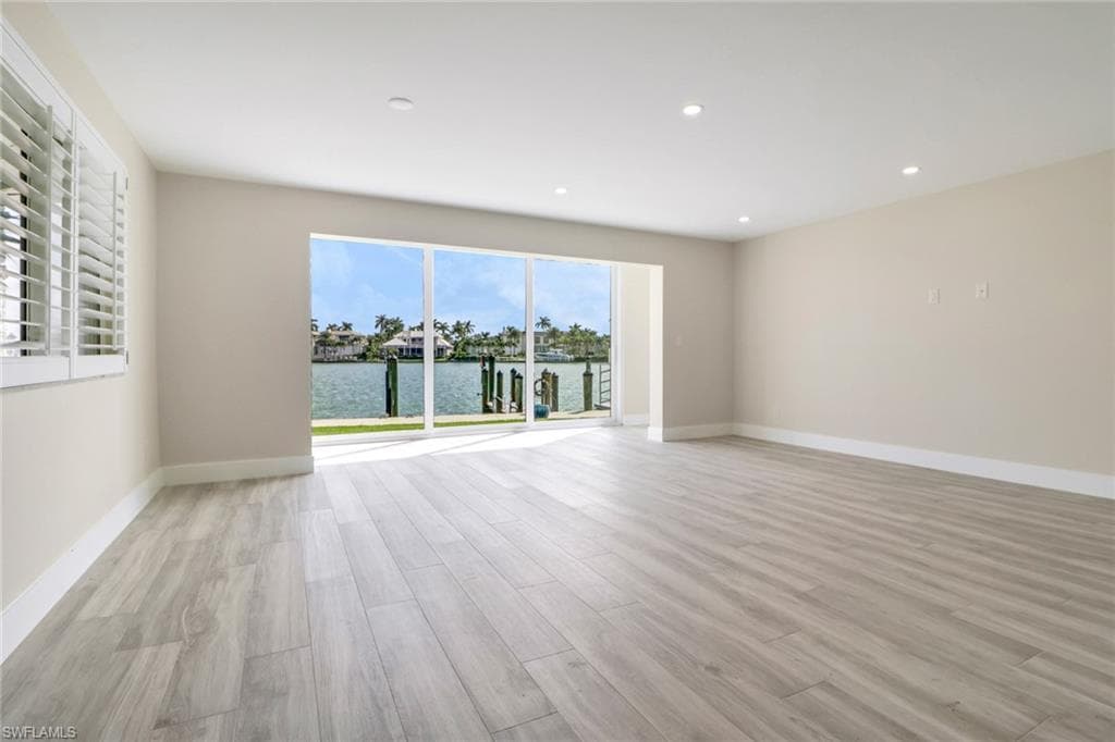 2500 Gulf Shore BLVD N # S10, NAPLES FL 34103-10