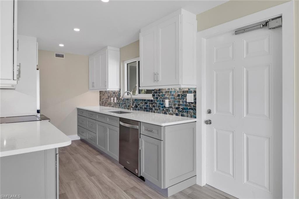 2500 Gulf Shore BLVD N # S10, NAPLES FL 34103-3