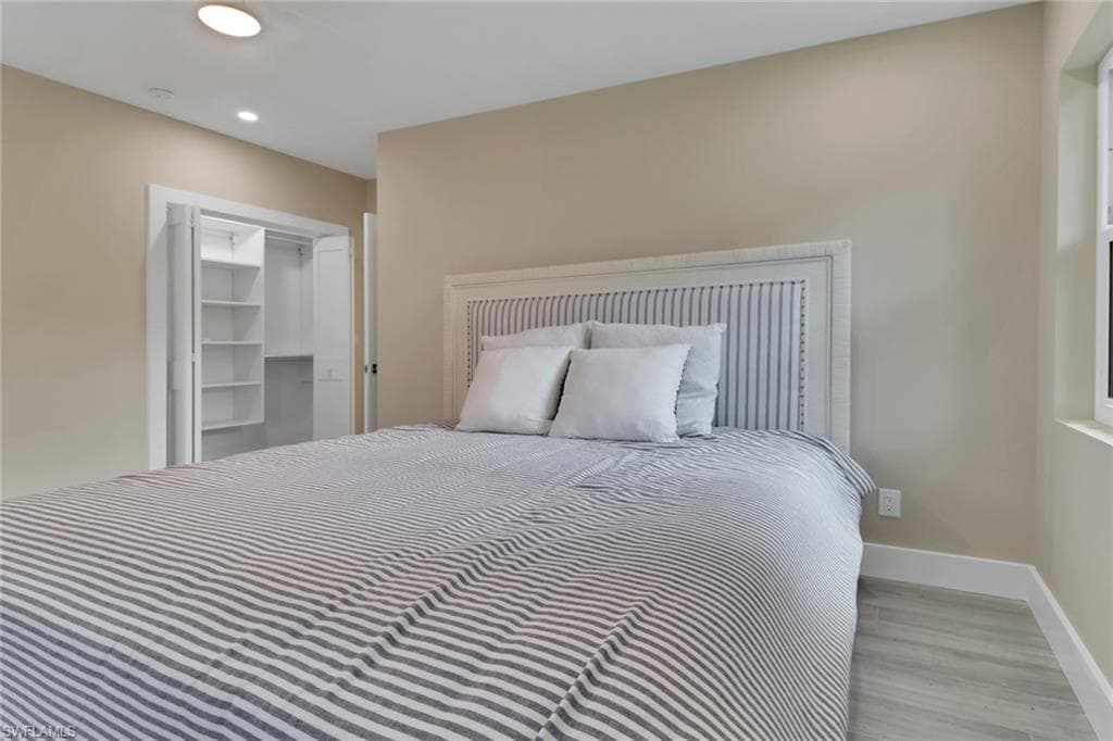 5150 Sand Dollar LN, NAPLES FL 34103-22