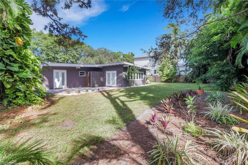 5150 Sand Dollar LN, NAPLES FL 34103-33