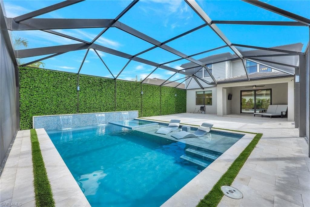 7265 Wilton DR, NAPLES FL 34109-17