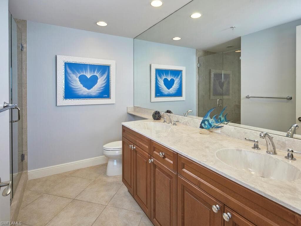 23850 Via Italia CIR 805-16