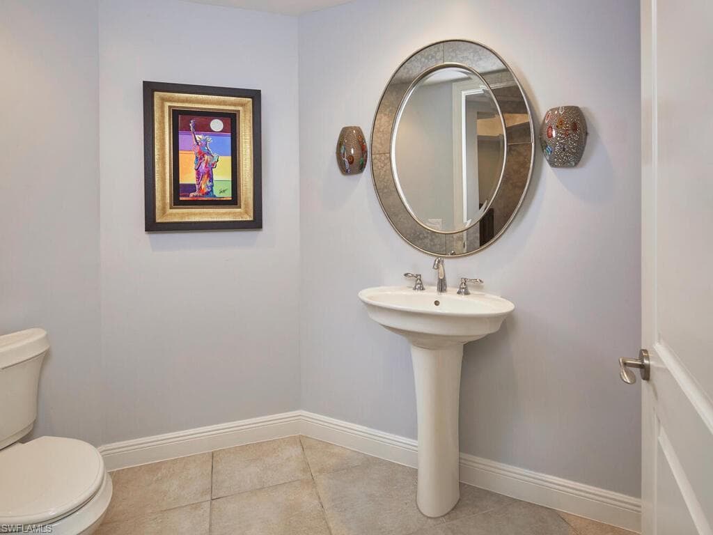 23850 Via Italia CIR 805-13