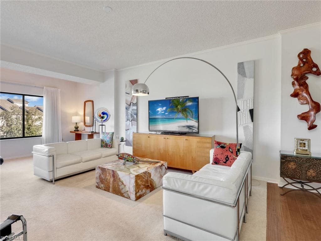 201 Arbor Lake DR 2-504-1