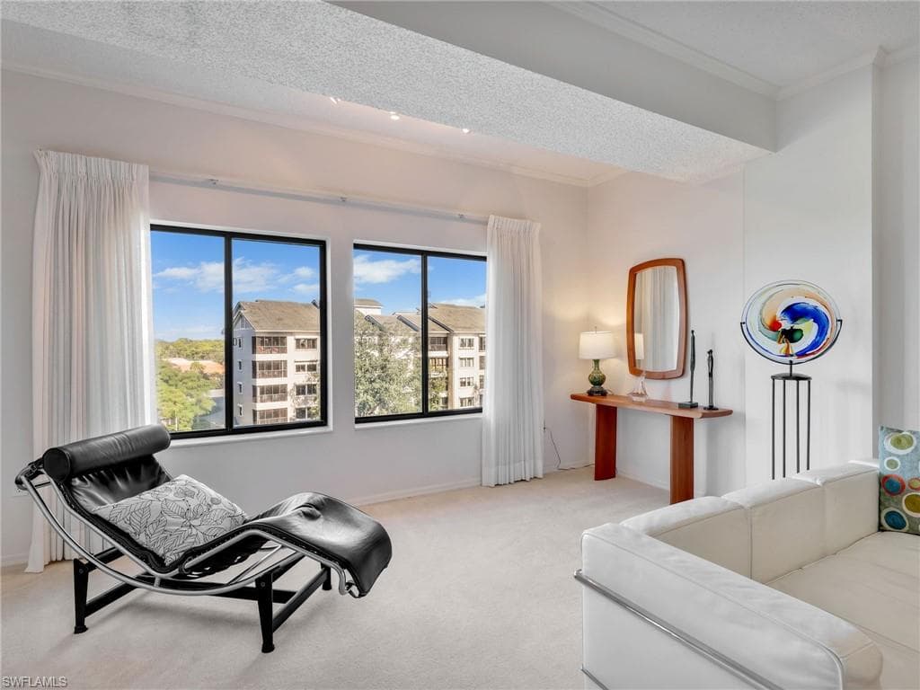 201 Arbor Lake DR 2-504-4