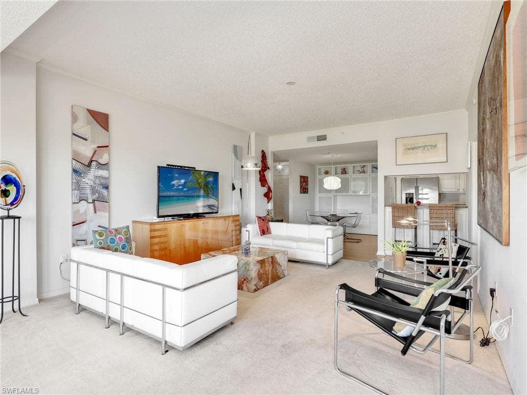 201 Arbor Lake DR 2-504-3