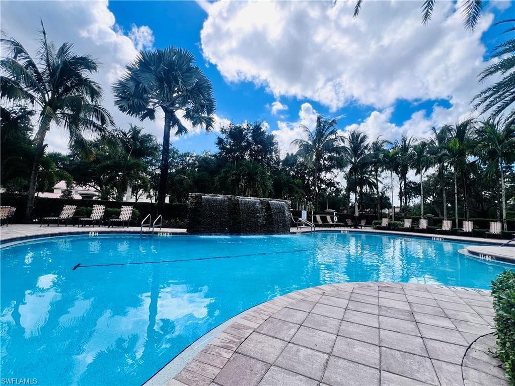 28008 Sosta LN # 4, BONITA SPRINGS FL 34135-26