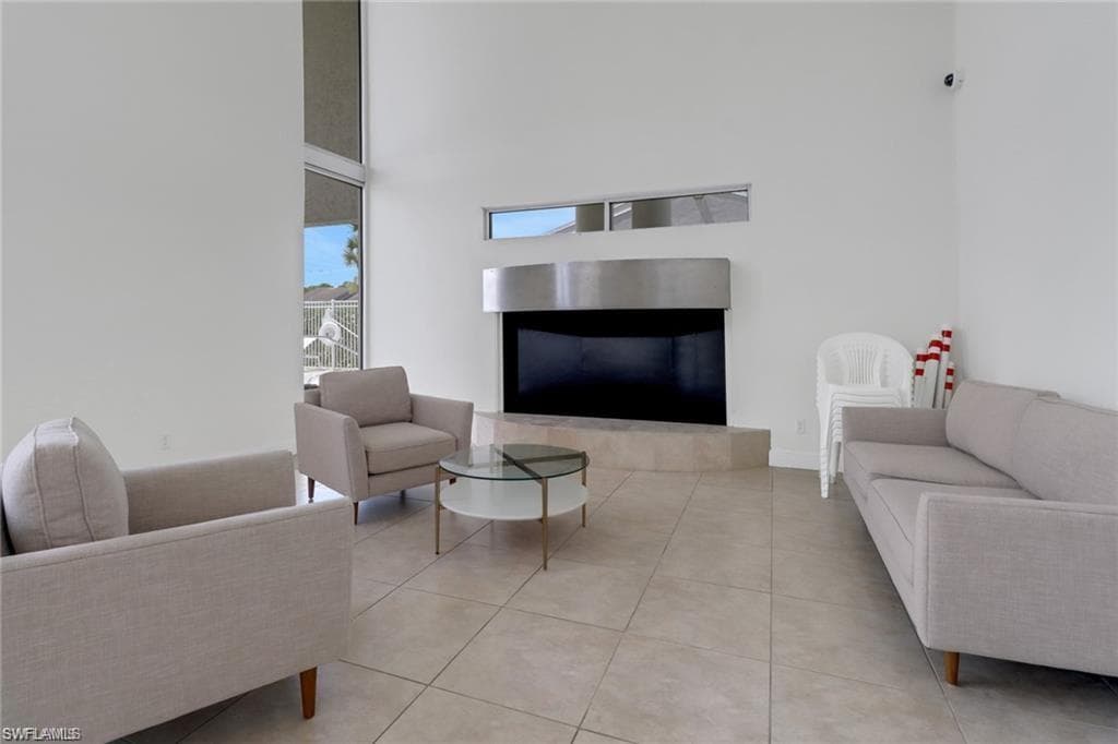 194 Santa Clara DR # 12, NAPLES FL 34104-29