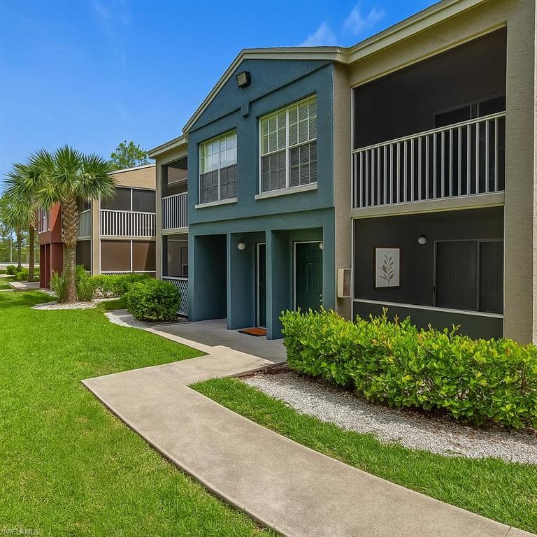 194 Santa Clara DR # 12, NAPLES FL 34104-36