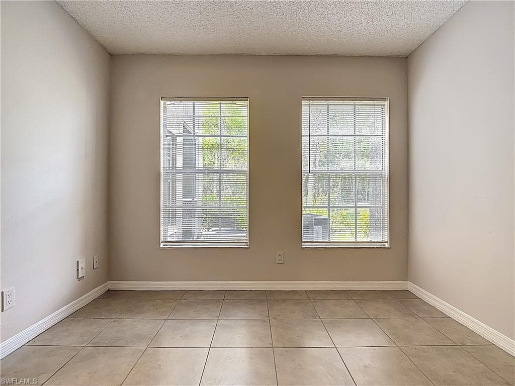 194 Santa Clara DR # 12, NAPLES FL 34104-20