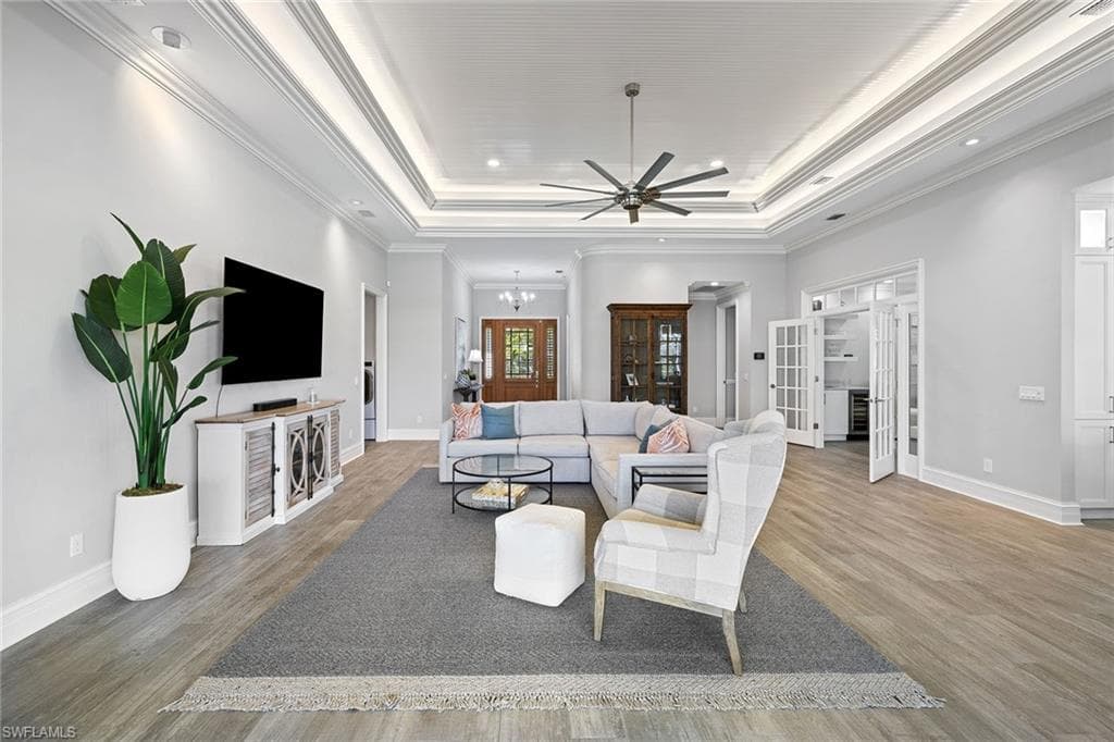 1900 Sandpiper ST, NAPLES FL 34102-5