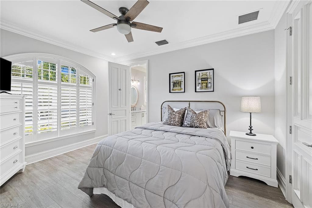 1900 Sandpiper ST, NAPLES FL 34102-21