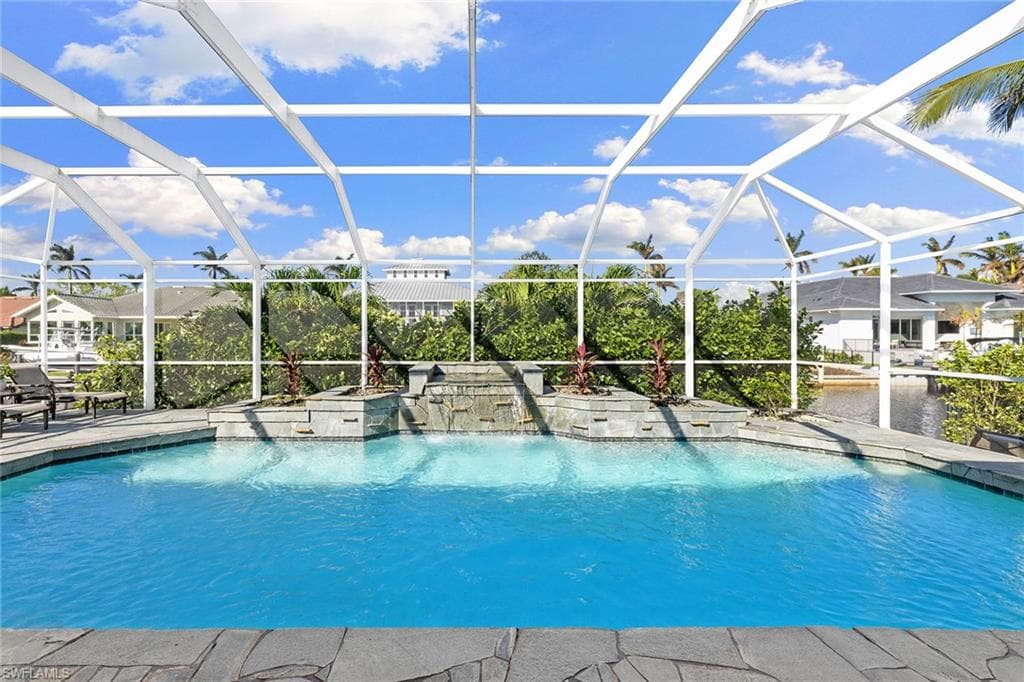 1900 Sandpiper ST, NAPLES FL 34102-35