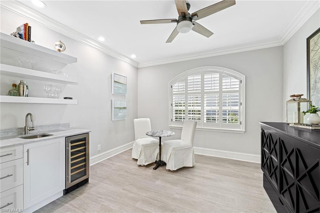 1900 Sandpiper ST, NAPLES FL 34102-27