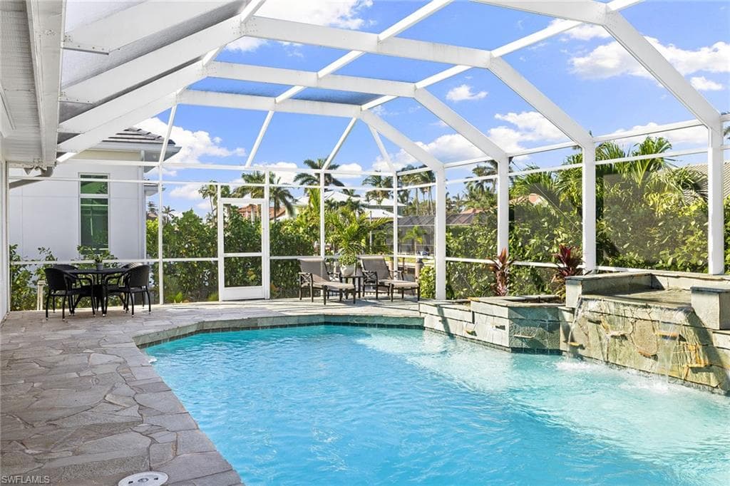 1900 Sandpiper ST, NAPLES FL 34102-37