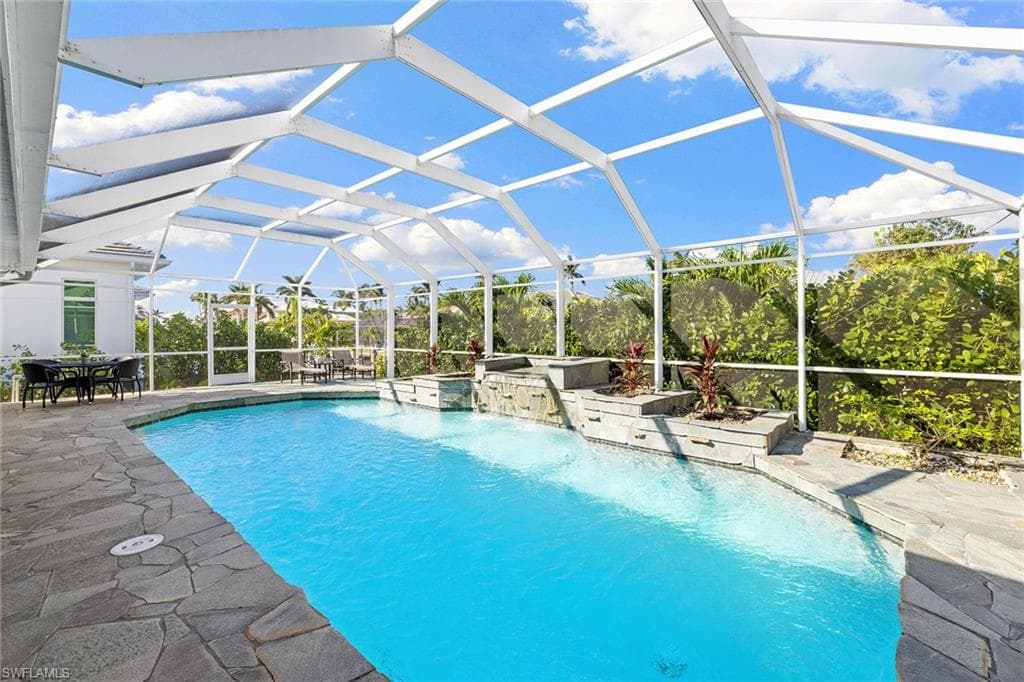 1900 Sandpiper ST, NAPLES FL 34102-36