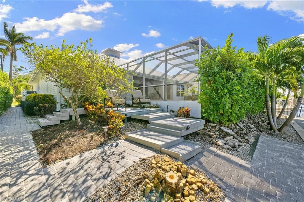 1900 Sandpiper ST, NAPLES FL 34102-43
